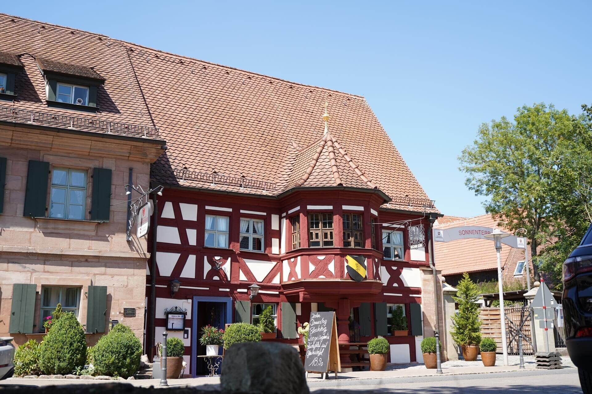 Hotel Restaurant Schwarzer Adler, Uttenreuth - Das Haus